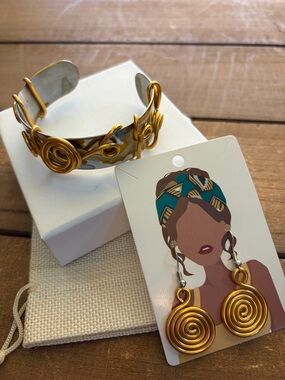 Gold Spiral Wire Cuff Bracelet & Earrings Set